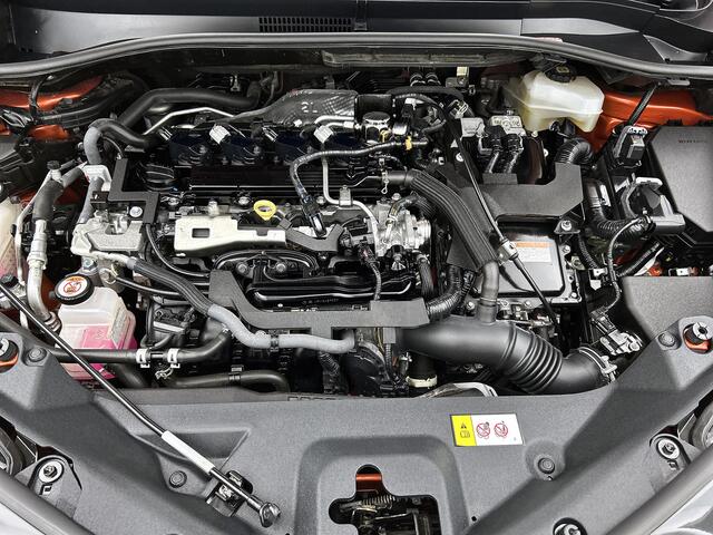 Toyota C-HR 2.0 Hybrid Launch Edition | 1e Eigenaar | JBL | LED | Elektrische Stoel | Leder | Trekhaak | Blindspot | Stoelverwarming |