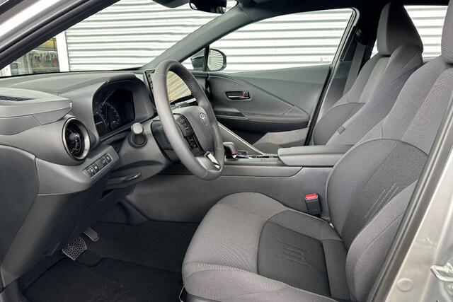 Toyota C-HR 1.8 Hybrid 140 Team-D Bi-Tone NIEUW