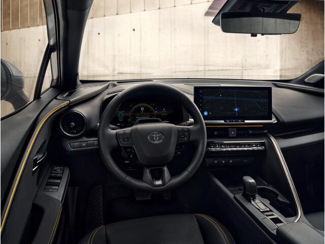 Toyota C-HR 2.0 Plug-in Hybrid 220 Active Rijklaar vanaf ¤36.895,- Nu tijdelijke voordeel van ¤2.600,-