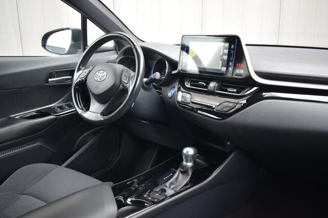Toyota C-HR 1.8 Hybrid Dynamic ECC | Full Map Navi | Camera | 18 Inch LMV | Stoelverwarming
