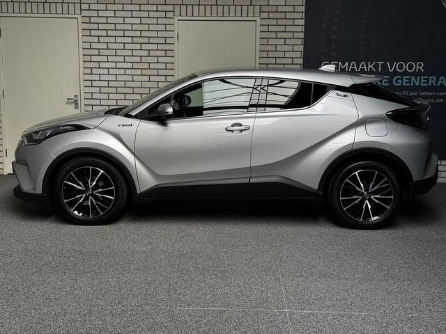 Toyota C-HR 1.8 Hybrid Executive automaat