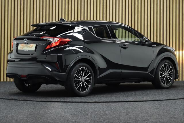 Toyota C-HR 1.8 Hybrid Executive | Adaptive-cruise | Camera | Navigatie | Leder | Keyless | Clima | Parkeerhulp | Stoelverwarming