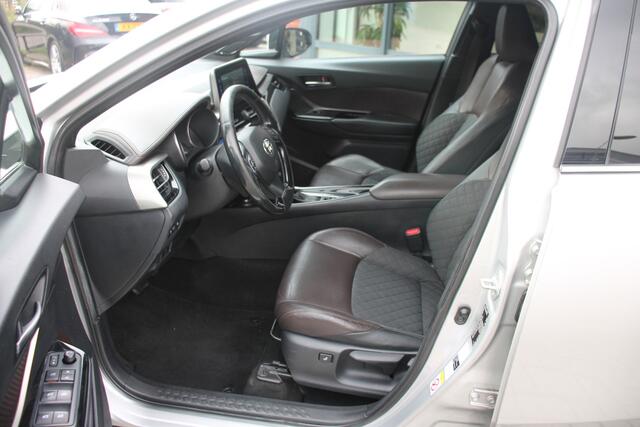 Toyota C-HR 1.8 Hybrid Executive ? Aut ?Trekhaak ? Camera ?Hybrid ?