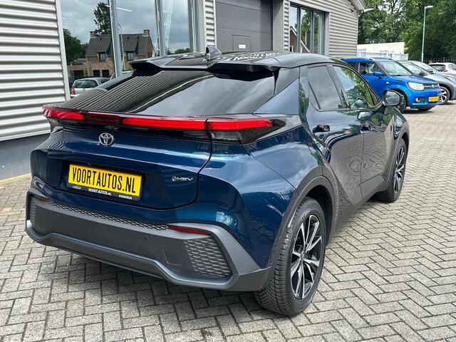 Toyota C-HR 1.8 Hybrid 140 Dynamic | Two Tone | Apple Carplay | Matrix LED | Elektrische Klep | Adaptive Cruise Control |