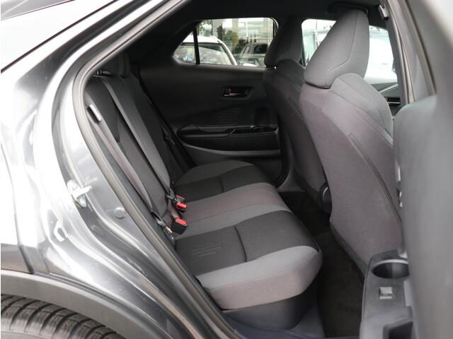 Toyota C-HR 1.8 Hybrid 140 Dynamic I Navi I Keyless I Dodehoekdetectie