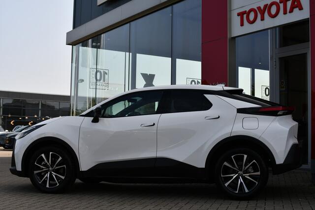 Toyota C-HR 2.0 Plug-in Hybrid 220 Dynamic Automaat 223pk | Nieuw | Direct uit voorraad leverbaar | Stoel- & Stuurverwarming |
