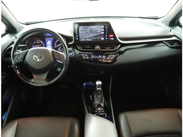 Toyota C-HR 1.8 Hybrid Executive | Leder | Stoelverwarming | Climate control |