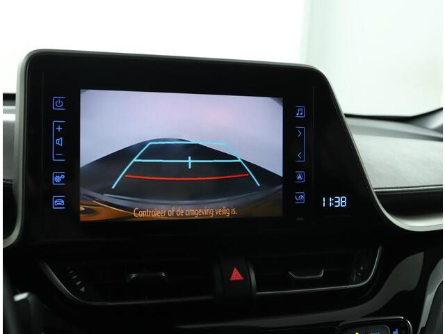 Toyota C-HR 1.8 Hybrid Executive | Leder | Stoelverwarming | Climate control |