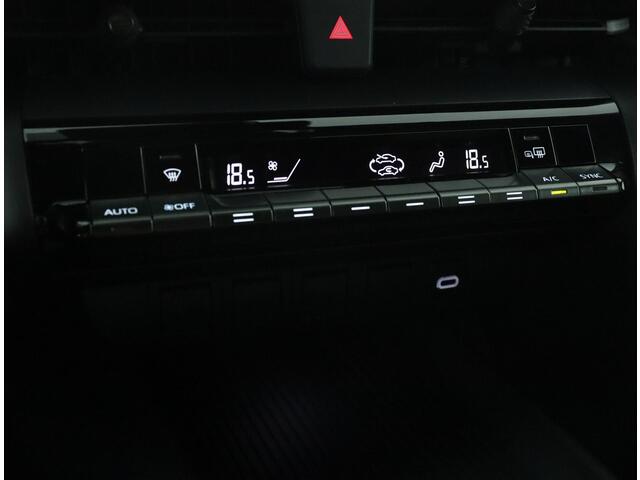 Toyota C-HR 1.8 Hybrid 140 Dynamic | ACC | Climate control | Navigatie |