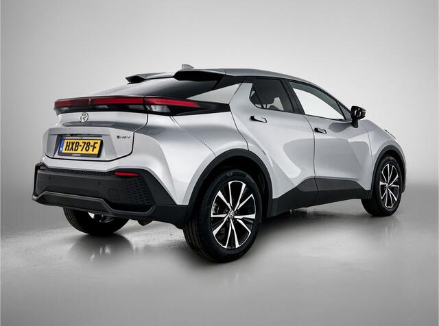 Toyota C-HR 1.8 Hybrid 140 Dynamic | Dodehoek assistent | Parkeersensoren V+A | Stoelverwarming| Metallic lak |