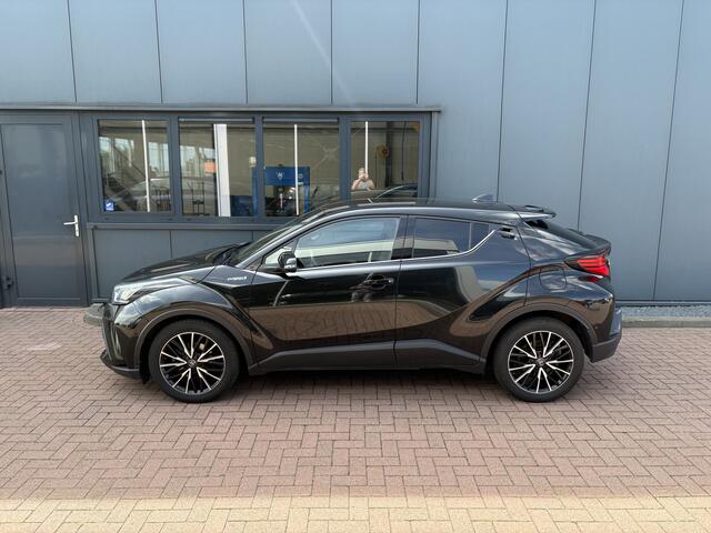 Toyota C-HR 1.8 Hybrid Executive LEDER/CAMERA/KEYLESS/CARPLAY/DODEHOEK/PDC