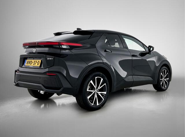 Toyota C-HR 1.8 Hybrid 140 Dynamic | Parkeersensoren | Dodehoek assistent | Stoel + stuurwielverwarming | Camera