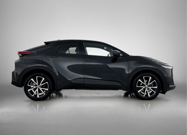 Toyota C-HR 1.8 Hybrid 140 Dynamic | Parkeersensoren | Dodehoek assistent | Stoel + stuurwielverwarming | Camera