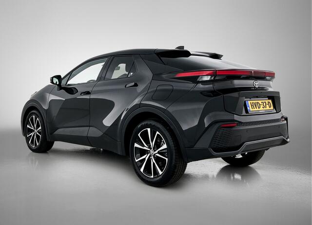 Toyota C-HR 1.8 Hybrid 140 Dynamic | Parkeersensoren | Dodehoek assistent | Stoel + stuurwielverwarming | Camera