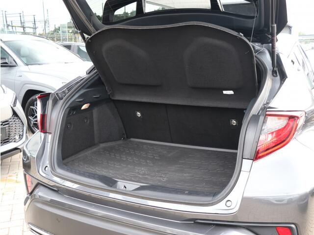 Toyota C-HR 2.0 Hybrid Business Plus I Trekhaak I Navi I Keyless