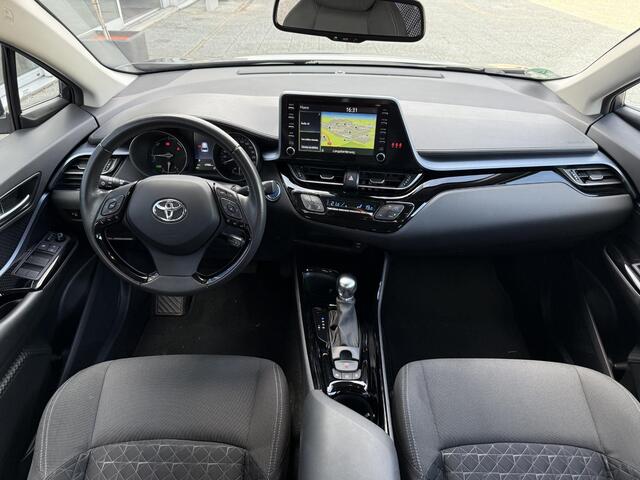 Toyota C-HR 2.0 Hybrid Dynamic **TREKHAAK/ NAVIGATIE/ DODEHOEK DETECTIE/ PARKEERSENSOREN/ 36 MAANDEN GARANTIE**