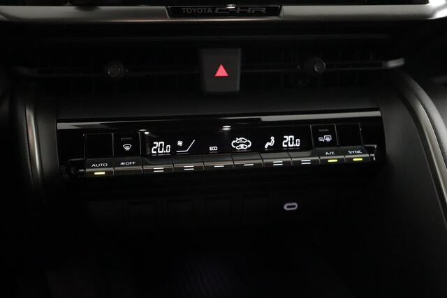 Toyota C-HR 1.8 Hybrid 140 Dynamic | Carplay | Climate control | Parkeersensoren voor + Achter | All season banden |