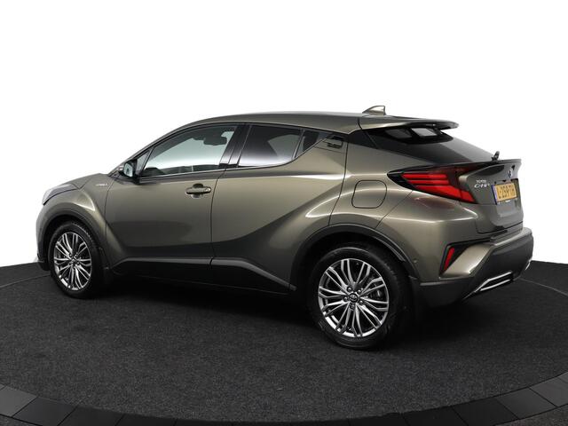 Toyota C-HR 2.0 Hybrid Executive | Parkeersensoren | Camera | Keyless entry | Stoelverwarming |