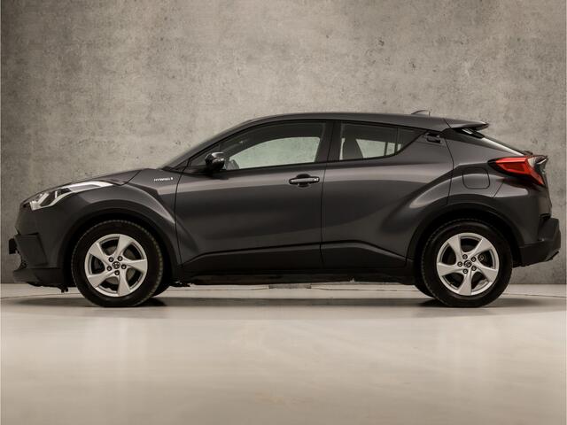Toyota C-HR 1.8 Hybrid Automaat (NAVIGATIE, CLIMATE, CAMERA, XENON, SPORTSTOELEN, ZWART HEMEL, LANE ASSIST, NIEUWSTAAT)