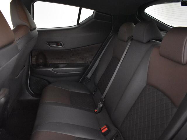 Toyota C-HR 1.8 Hybrid Premium | BSM | Stuur & Stoelverwarming | JBL