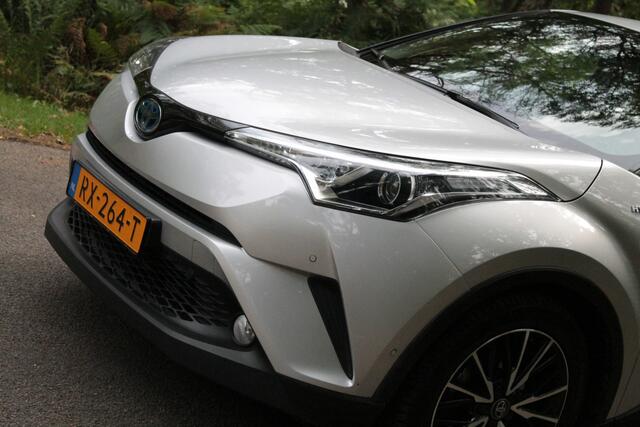 Toyota C-HR 1.8 Hybrid Style | Trekhaak | ACC | Camera