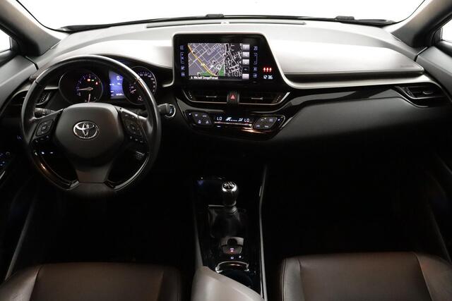 Toyota C-HR 1.2 Executive | Half lederen bekleding | Camera | Stoelverwarming | Trekhaak |