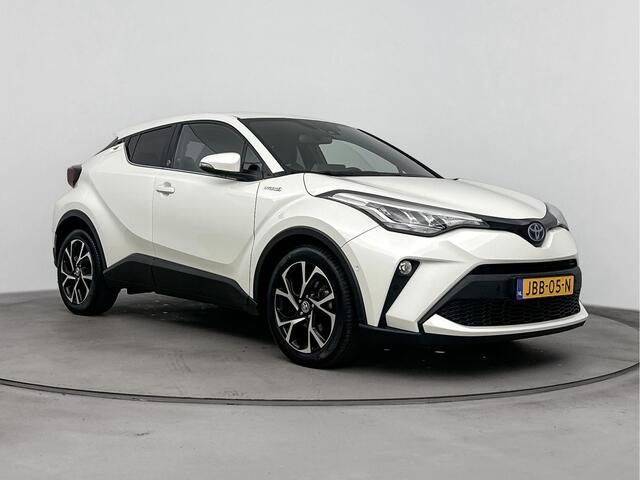 Toyota C-HR 1.8 Hybrid Dynamic | Automatisch Inparkeren | Stoel-/Stuurverwarming | Parkeersensoren | Lichtmetalen Velgen |