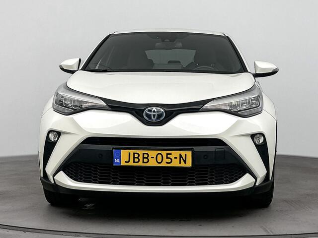 Toyota C-HR 1.8 Hybrid Dynamic | Automatisch Inparkeren | Stoel-/Stuurverwarming | Parkeersensoren | Lichtmetalen Velgen |
