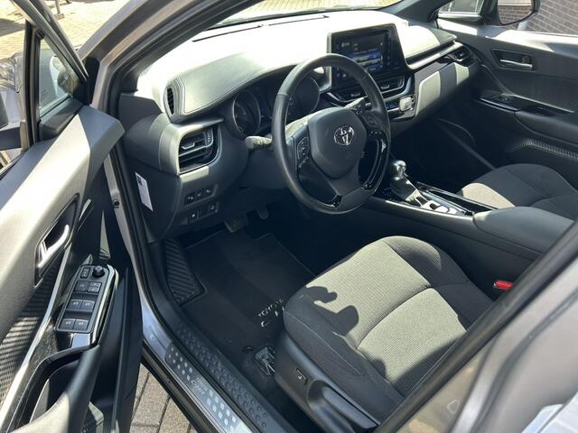 Toyota C-HR 1.8 HYBRID DYNAMIC RIJKLAAR