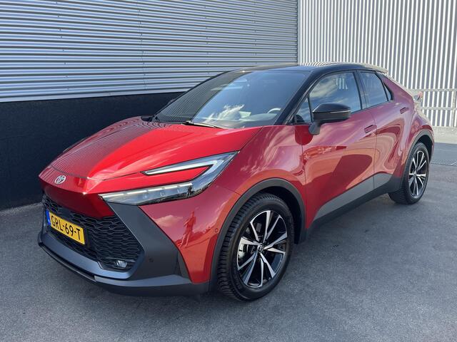 Toyota C-HR 1.8 Hybrid 140 First Edition Dodehoek detectie, rondomzichtcamera, navigatie Apple CarPlay/Android Auto, adaptieve cruise control, parkeersensoren,