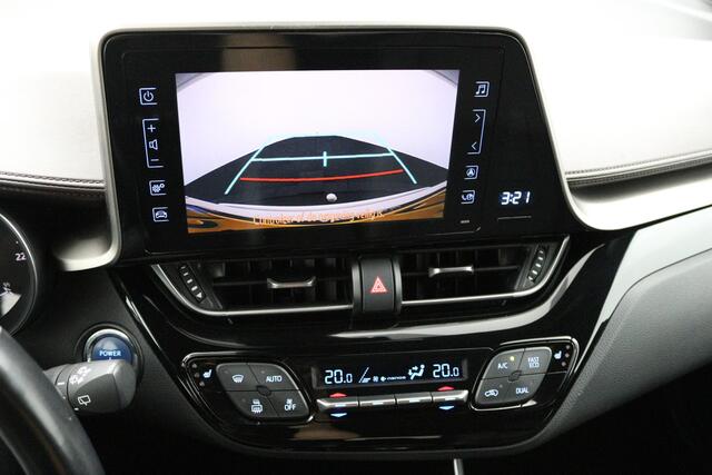 Toyota C-HR 1.8 Hybrid Executive | Trekhaak | Stoelverwarming | Navigatie | Parkeersensoren |