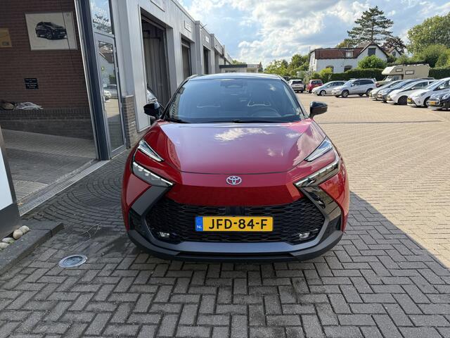 Toyota C-HR 2.0 Plug-in Hybrid executive 220 PLUS bi-tone