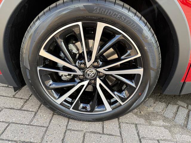 Toyota C-HR 2.0 Plug-in Hybrid executive 220 PLUS bi-tone