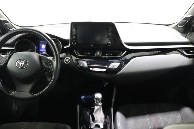 Toyota C-HR 2.0 Hybrid GR-Sport, Trekhaak, JBL, BSM, Apple Carplay/Android Auto!