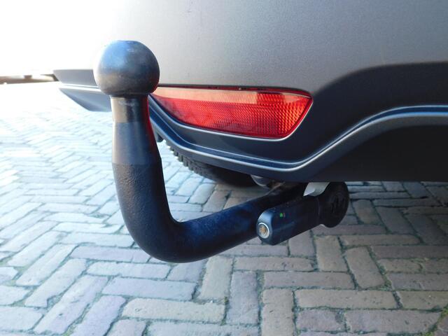 Toyota C-HR 1.8 Hybrid Style | Trekhaak | LED