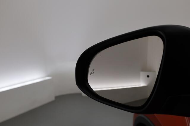 Toyota C-HR 2.0 Hybrid Launch Edition | Navi | Camera | JBL | Adapt. Cruise | Stoelverw. | CarPlay