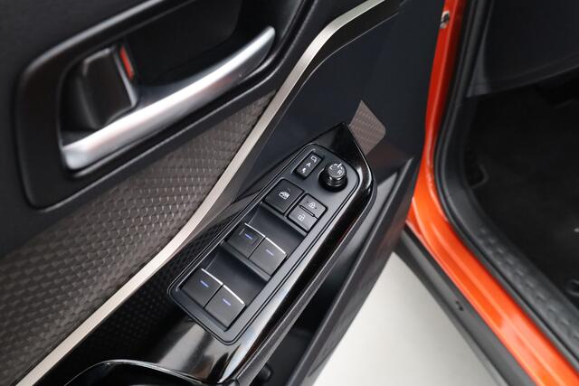 Toyota C-HR 2.0 Hybrid Launch Edition | Navi | Camera | JBL | Adapt. Cruise | Stoelverw. | CarPlay