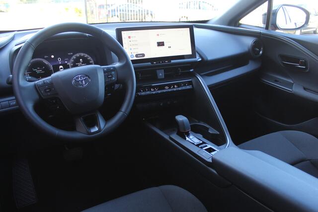 Toyota C-HR 2.0 Hybrid 200 First Edition Bi-Tone AWD | Rijklaar | Trekhaak | Stoel-/Stuurverwarming | Apple/Android | Keyless | PDC | Navi | LED