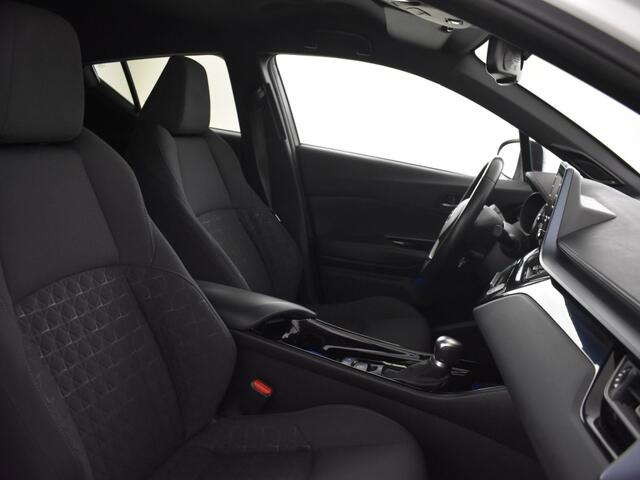 Toyota C-HR 2.0 Hybrid First Edition | JBL | Trekhaak | All Seasons