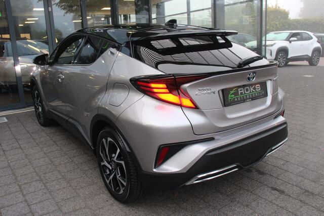 Toyota C-HR 2.0 Hybrid Bi-Tone