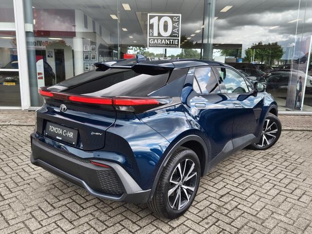Toyota C-HR 1.8 Hybrid 140 First Edition | Navi | Sensoren v/a | El. Achterk