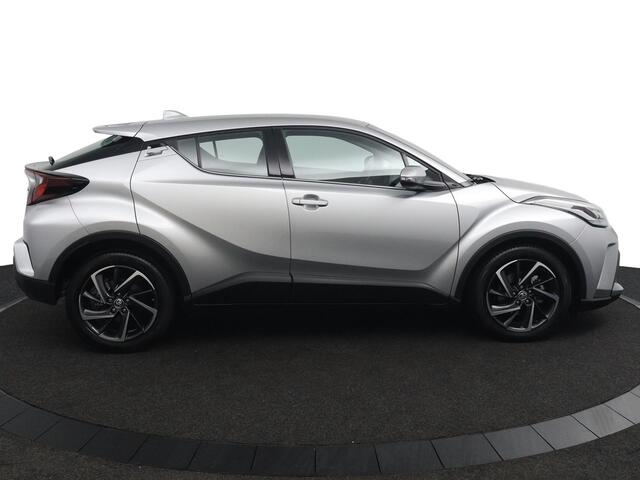 Toyota C-HR 1.8 Hybrid Dynamic | Parkeersensoren Rondom | Navigatie | Keyless Entry |