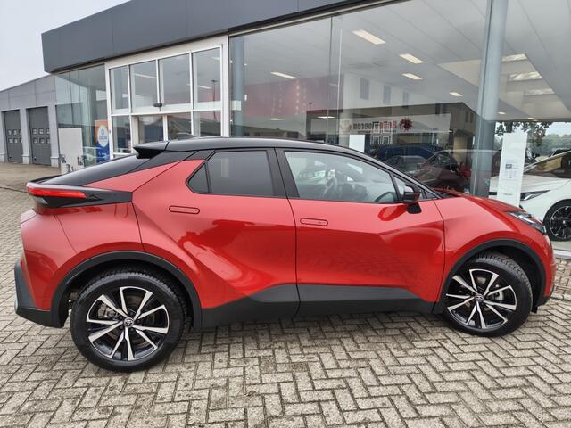 Toyota C-HR 1.8 Hybrid 140 First Edition | Navi | Sensoren v/a | El. Achterk