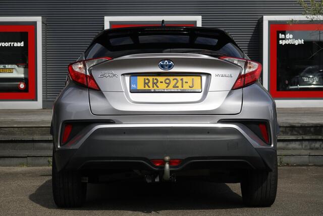 Toyota C-HR 1.8 Hybrid Black Edition Trekhaak C-HR 1.8 Hybrid Black Edition