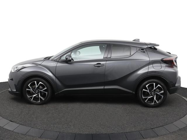 Toyota C-HR 1.8 Hybrid Style Ultimate | Parkeersensoren voor en achter | Keyless | Stoel en stuurverwarming |