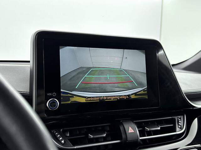 Toyota C-HR 2.0 Hybrid Style | Voorstoelen Verwarmd | Stuurwiel Verwarmd | Lane Assist | Elektrisch verstelbare Spiegels |