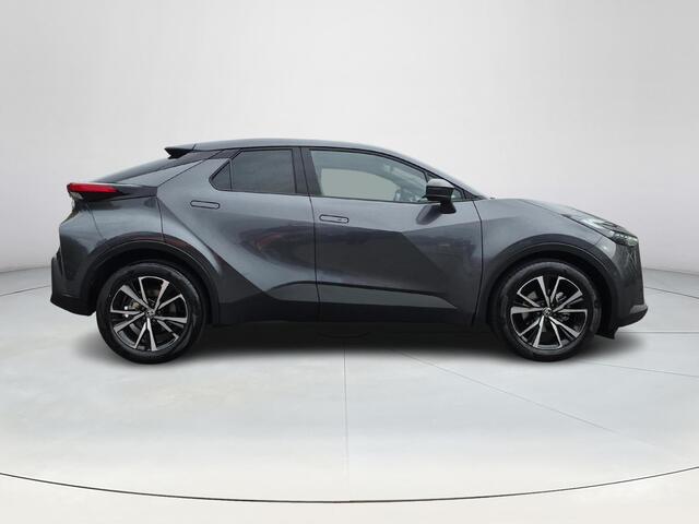 Toyota C-HR 1.8 Hybrid 140 First Edition | Navigatie | Apple CarPlay/Android auto | 360 camera | Elektrische achterklep | Stoelverwarming