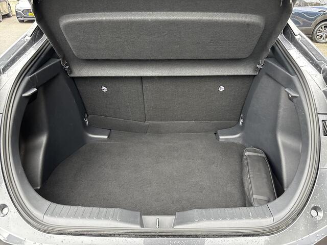 Toyota C-HR 1.8 Hybrid 140 First Edition | Navigatie | Apple CarPlay/Android auto | 360 camera | Elektrische achterklep | Stoelverwarming