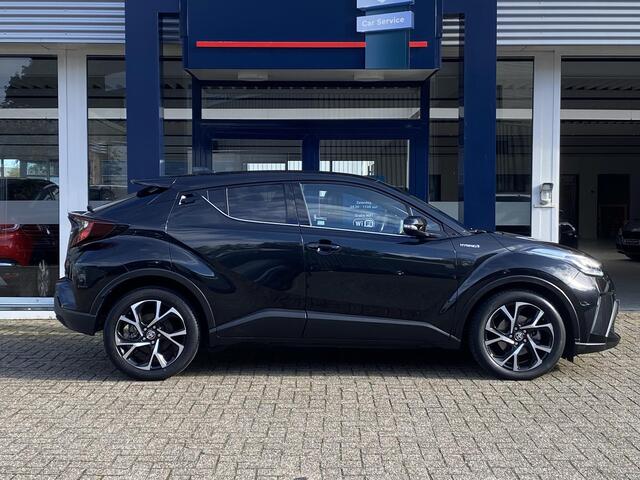 Toyota C-HR 1.8 Hybrid Business Plus / Automaat / Adaptieve Cruise-Control / Climate-Control / Apple-Carplay & Android-Auto / Keyless / LED / Dodehoek-Detectie / DAB Radio-Bluetooth / Getint-Glas / Armsteun V+A / PDC V+A met Camera / 18'' LMV / ENZ.