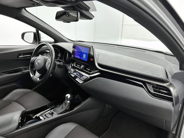 Toyota C-HR 2.0 Hybrid Style | Stoelverwarming | Climate control | Privacy glass | LM velgen |